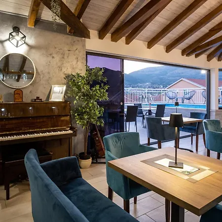 Sweet Dreams Τρέμπινιε